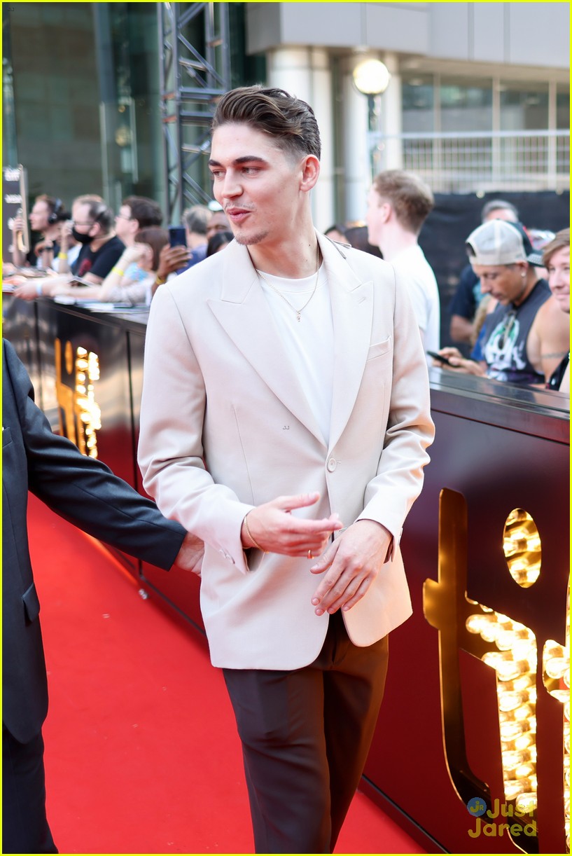 hero fiennes tiffin joins costars at woman king tiff premiere 21
