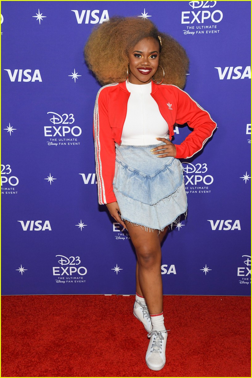 high-school-musical-series-cast-performs-at-d23-expo-reveals-season