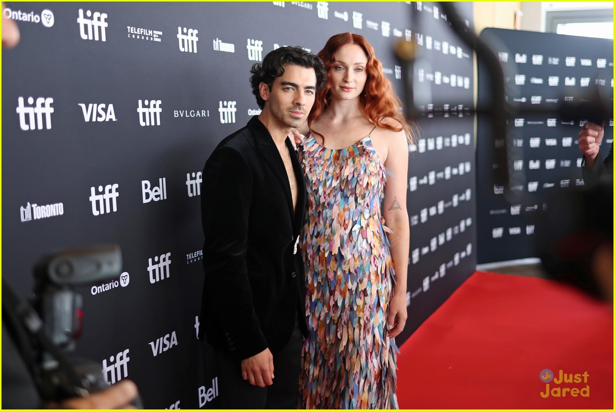 Full Sized Photo of joe jonas premieres new movie devotion with sophie