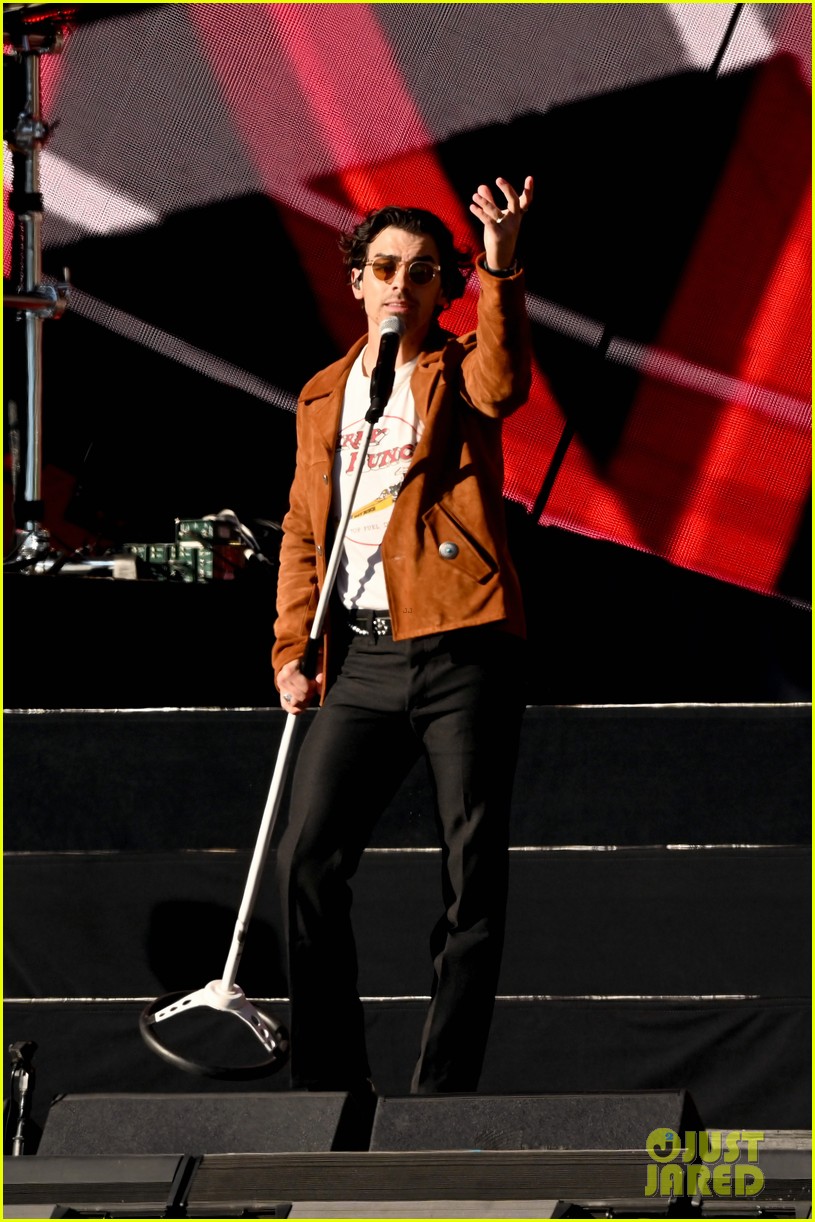 Jonas Brothers Hit The Stage For Performance At Global Citizen Festival 2022 Photo 1357999