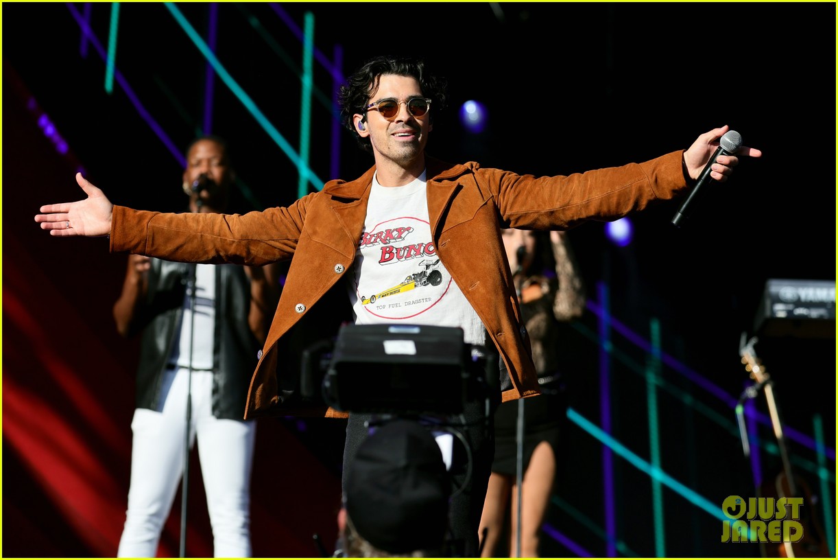 Jonas Brothers Hit The Stage For Performance At Global Citizen Festival 2022 Photo 1358014