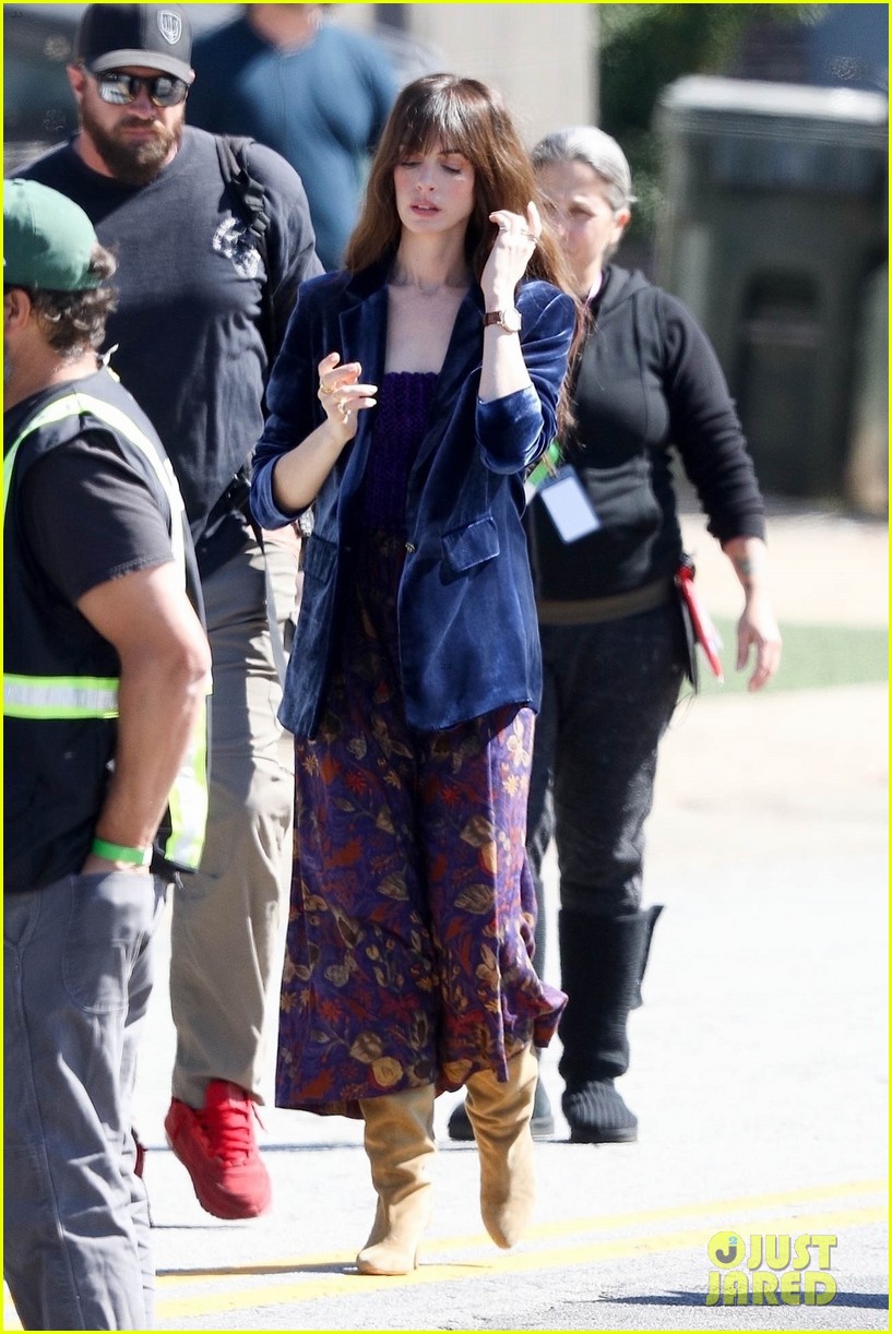 Full sized photo of anne hathaway kisses nicholas galitzine idea you