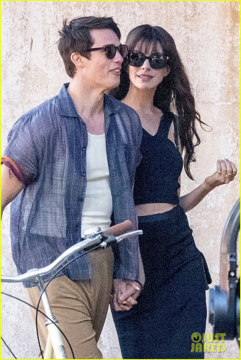 Nicholas Galitzine Wraps His Arm Around Anne Hathaway While Filming nicholas-galitzine-wraps-his-arm-around-anne-hathaway-while-filming