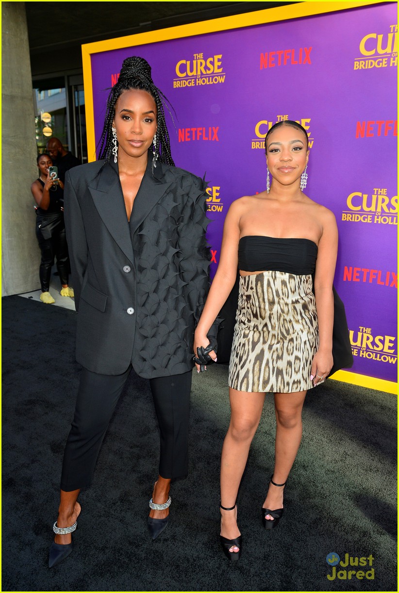 Priah Ferguson & Kelly Rowland Hold Hands at 'The Curse of Bridge ...