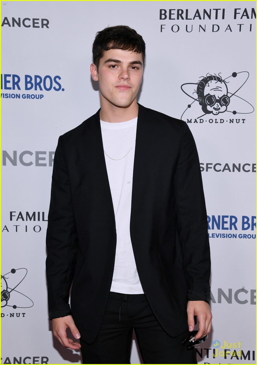 cw stars more attend greg berlantis heroes gala 52