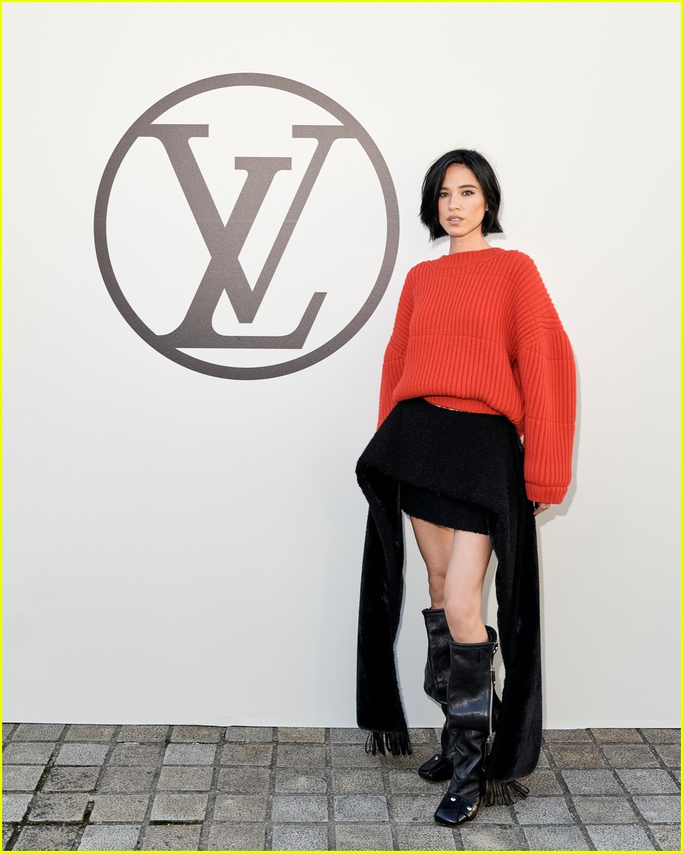Louis Vuitton skirt  Fashion, Fashion week, Sophie turner