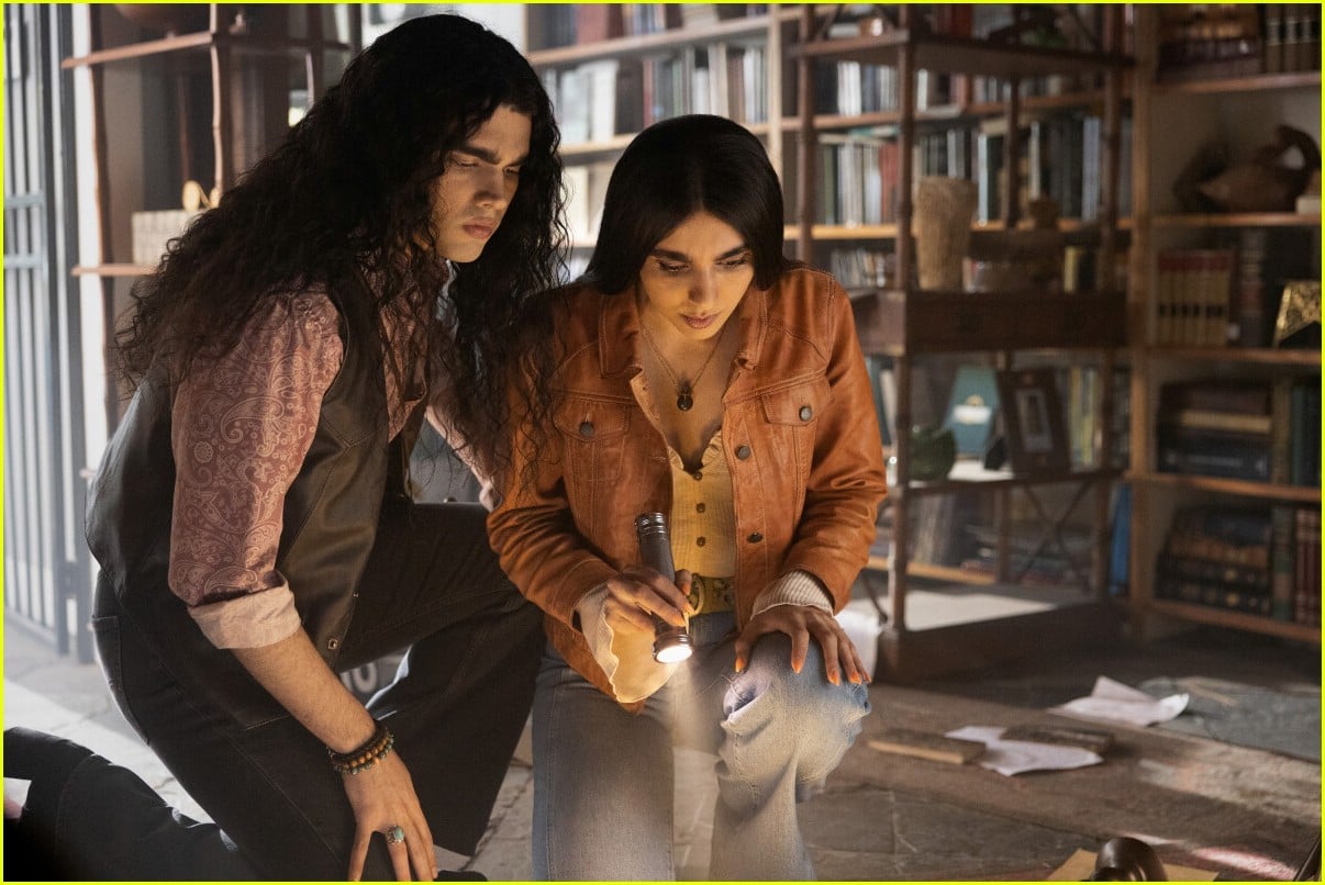 'The Winchesters' Series Premiere Here's What to Expect + Photos