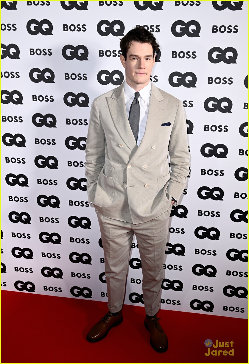 heartstopper stars attend gq men of the year awards 17