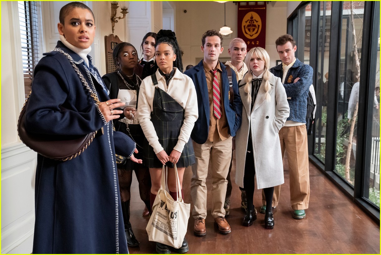 where to follow gossip girl characters on instagram 04