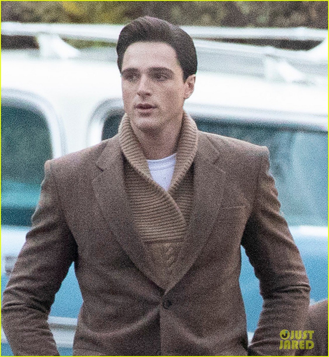 jacob-elordi-as-elvis-presley-see-photos-from-priscilla-set