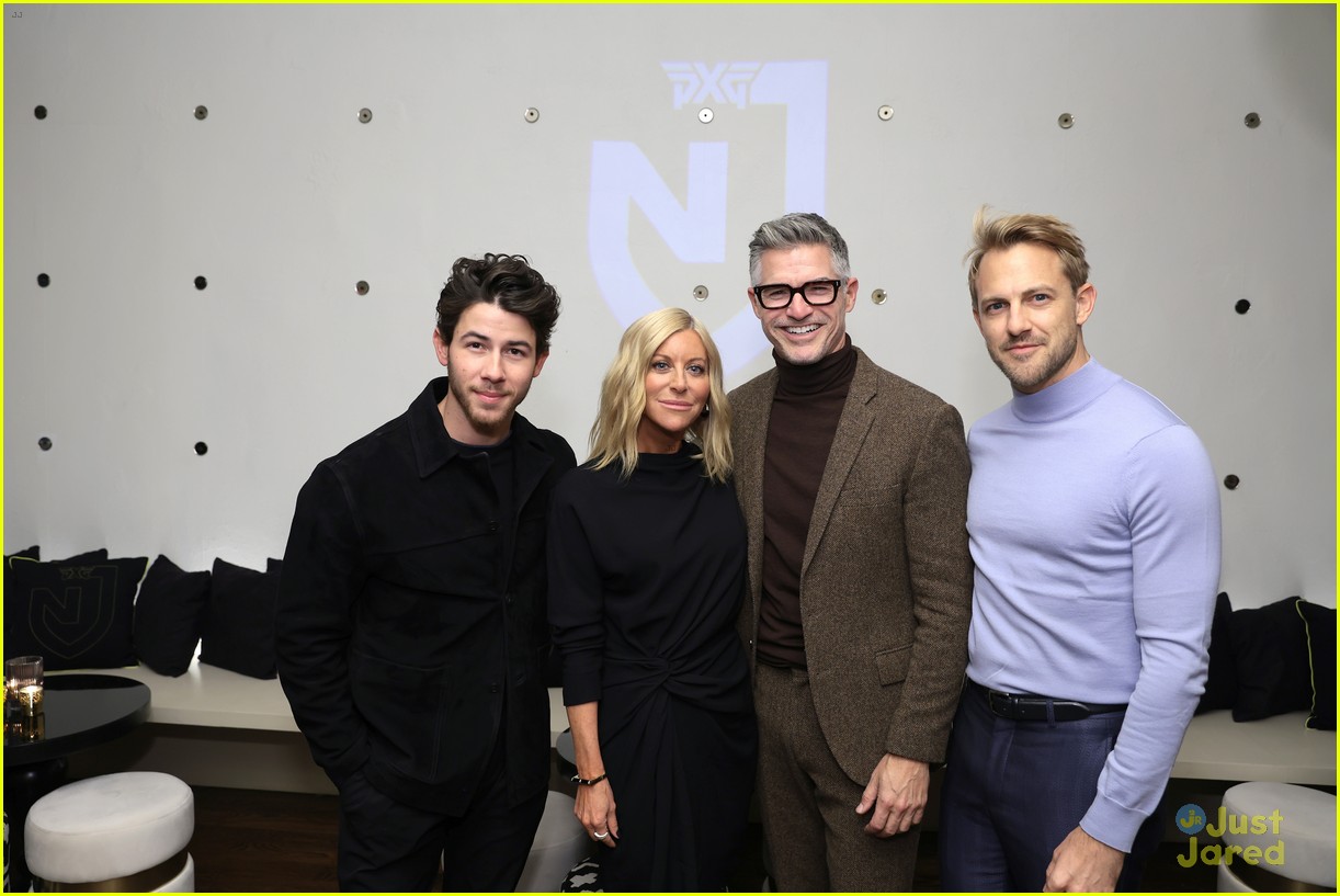 nick jonas celebrates new pxg golf apparel collection at wifes restaurant 11