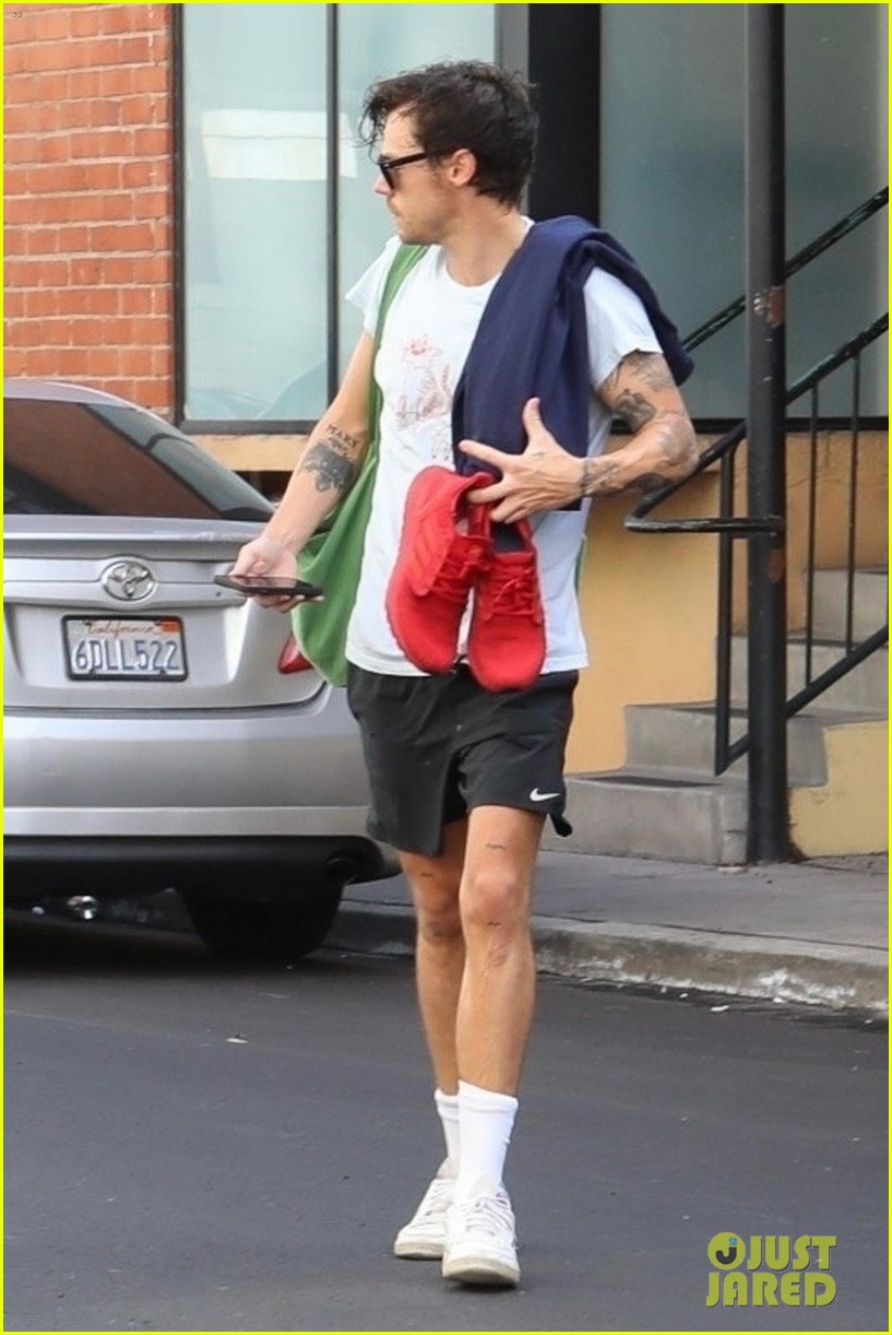 Harry Styles Gets in a Sweaty Gym Session in London!: Photo 4124089, Harry  Styles Photos