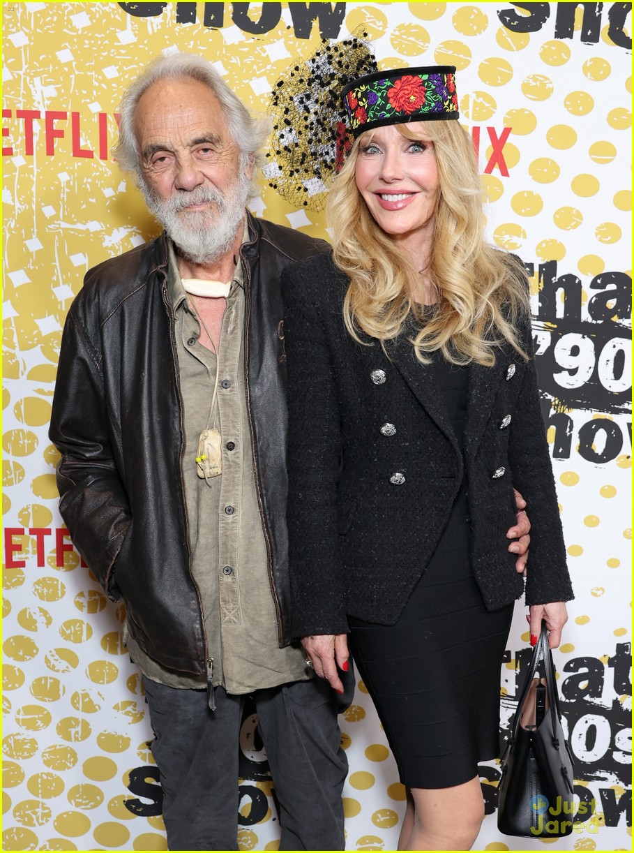 ‘That ’90s Show’ Cast Steps Out at Premiere Ahead of Netflix Debut