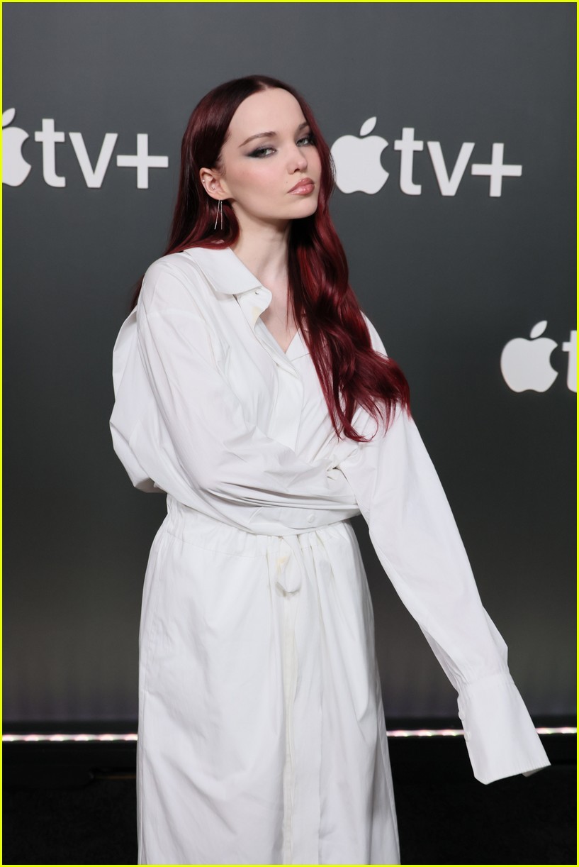 Full Sized Photo Of Dove Cameron Shows Off Red Hair At Schmigadoon Tca Event Dove Cameron