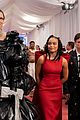 gossip girl showrunner reveals how they filmed at the met gala for season 2 finale 13