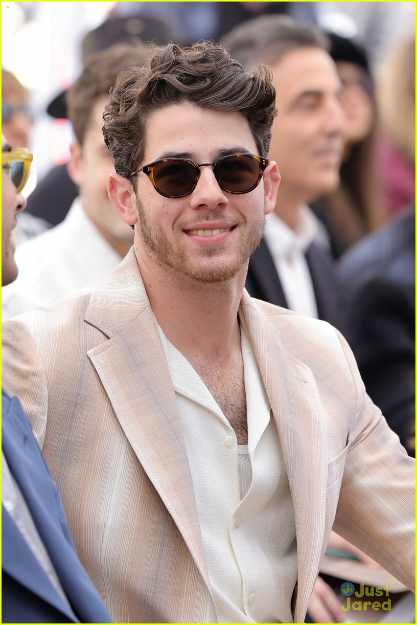 Jonas Brothers Announce New Album Title & Release Date at Walk of Fame