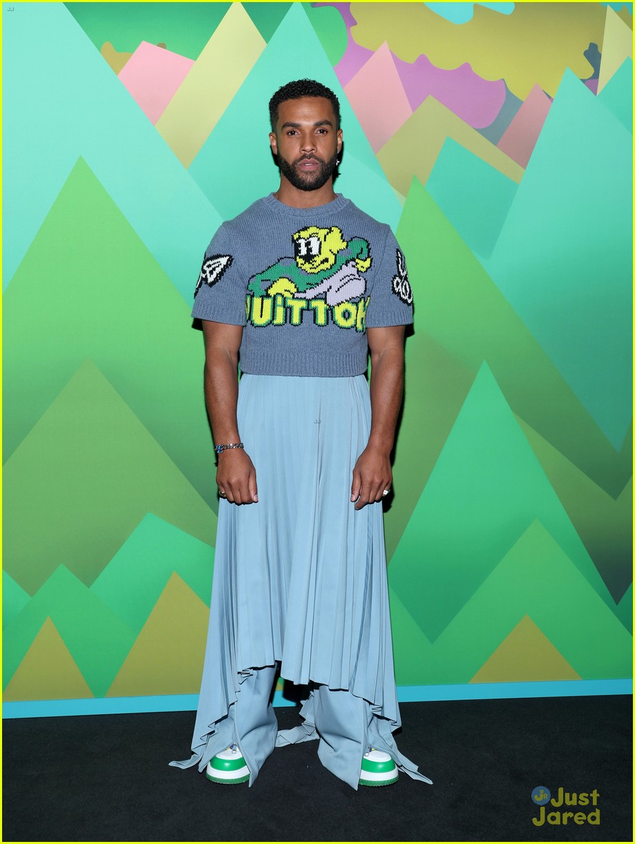 J-Hope, Hunter Doohan & Lucien Laviscount Attend Louis Vuitton Men's  Fashion Show  Christopher Briney, Fashion, Fielder Jewett, Hunter Doohan,  J-Hope, Jamie Flatters, Jonah Hauer-King, Lucien Laviscount, Nic Kaufmann,  Paris Fashion Week