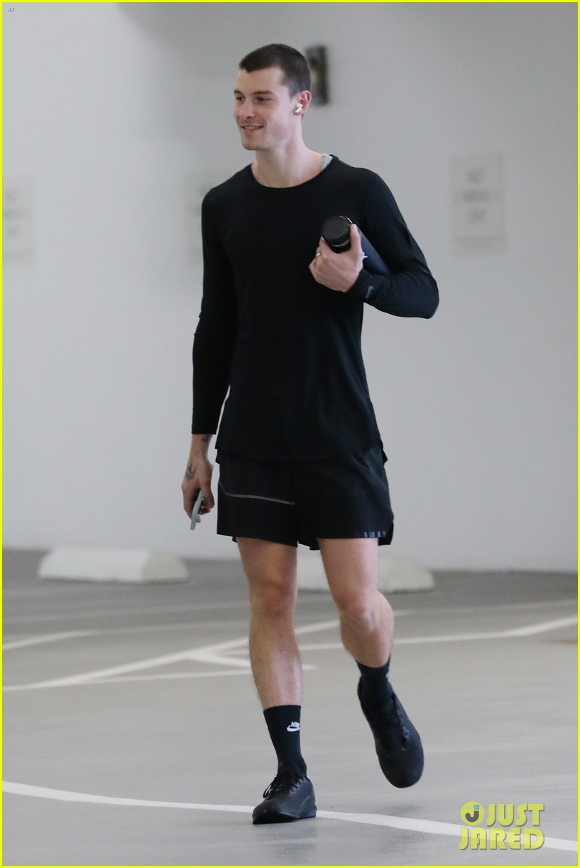 Shawn Mendes Kicks Off the Week With a Workout After Debuting New Look