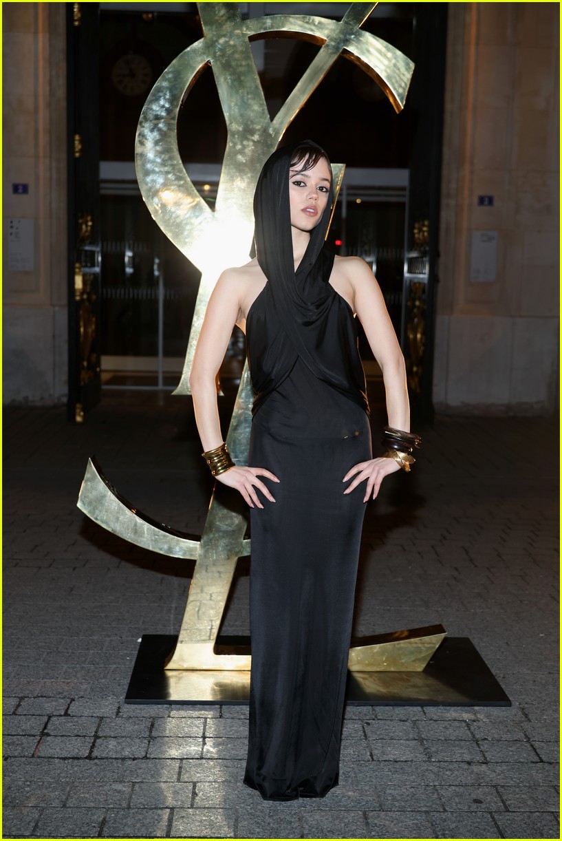 Wednesday's Jenna Ortega, Percy Hynes White & Georgie Farmer Hit Up