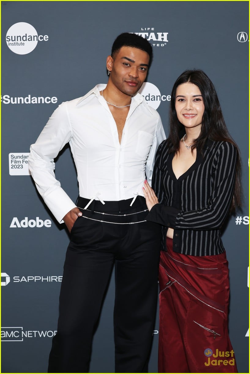 Zoey Deutch Supports Boyfriend Jimmy Tatro & 'The Politician' CoStar