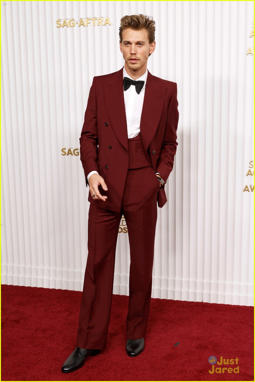Austin Butler Joins Baz Luhrmann & Catherine Martin at SAG Awards 2023
