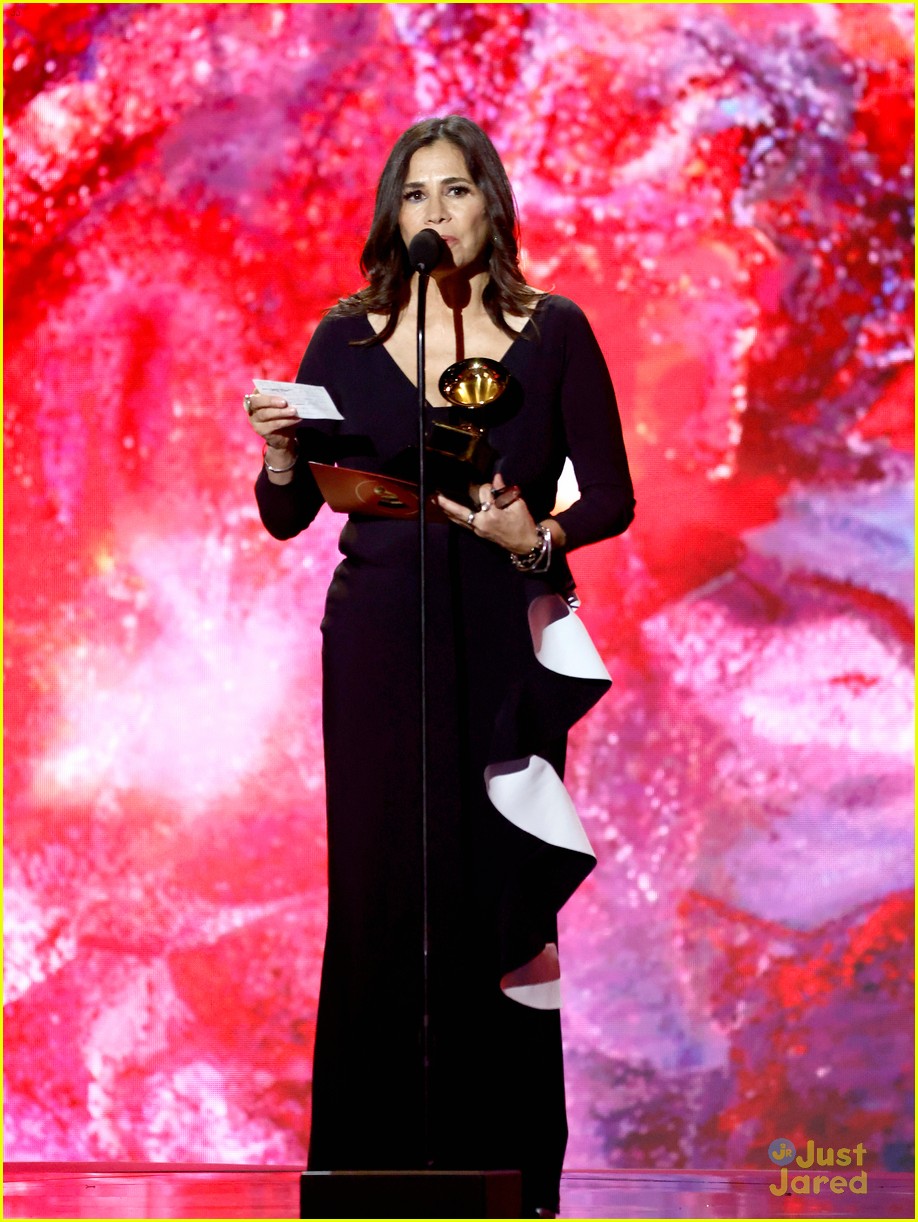 'Encanto' Wins Multiple Awards at Grammys 2023 Photo 1368144 Photo