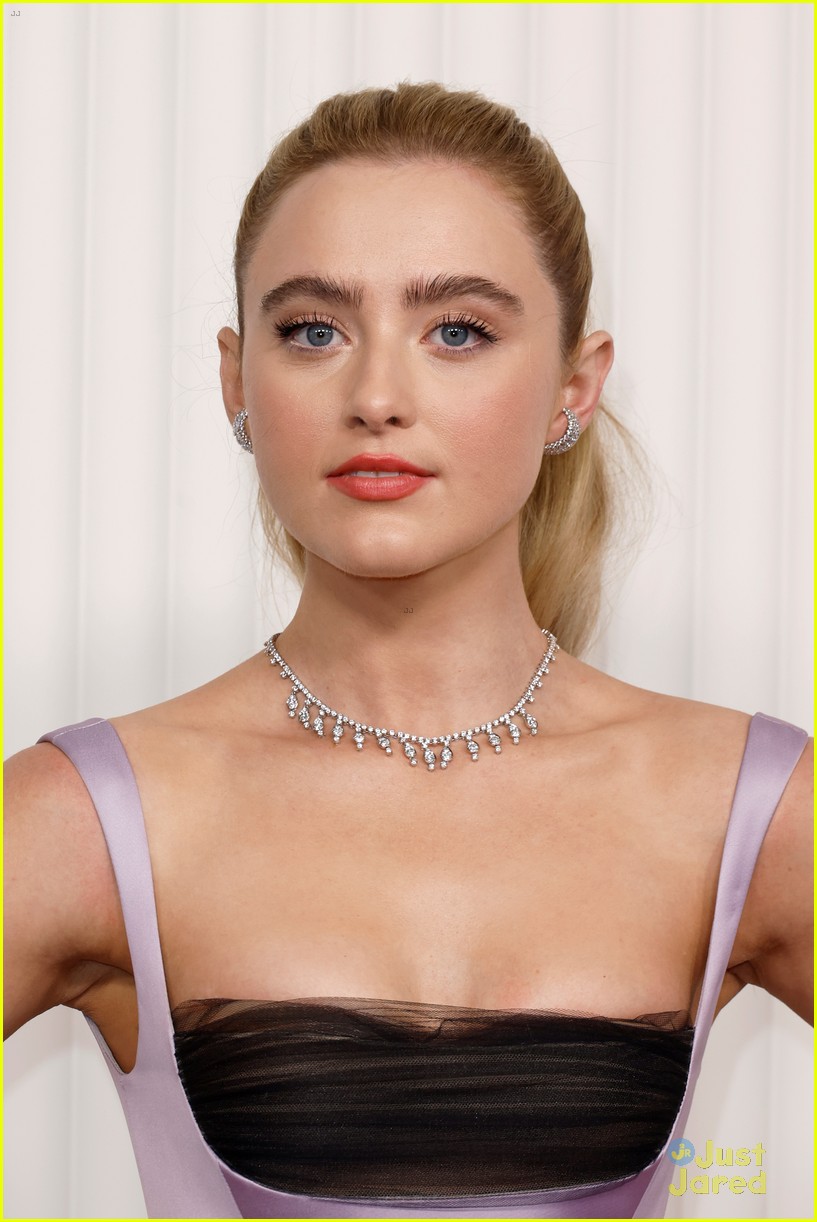 Kathryn Newton Steps Out in Lavender for SAG Awards 2023 Photo