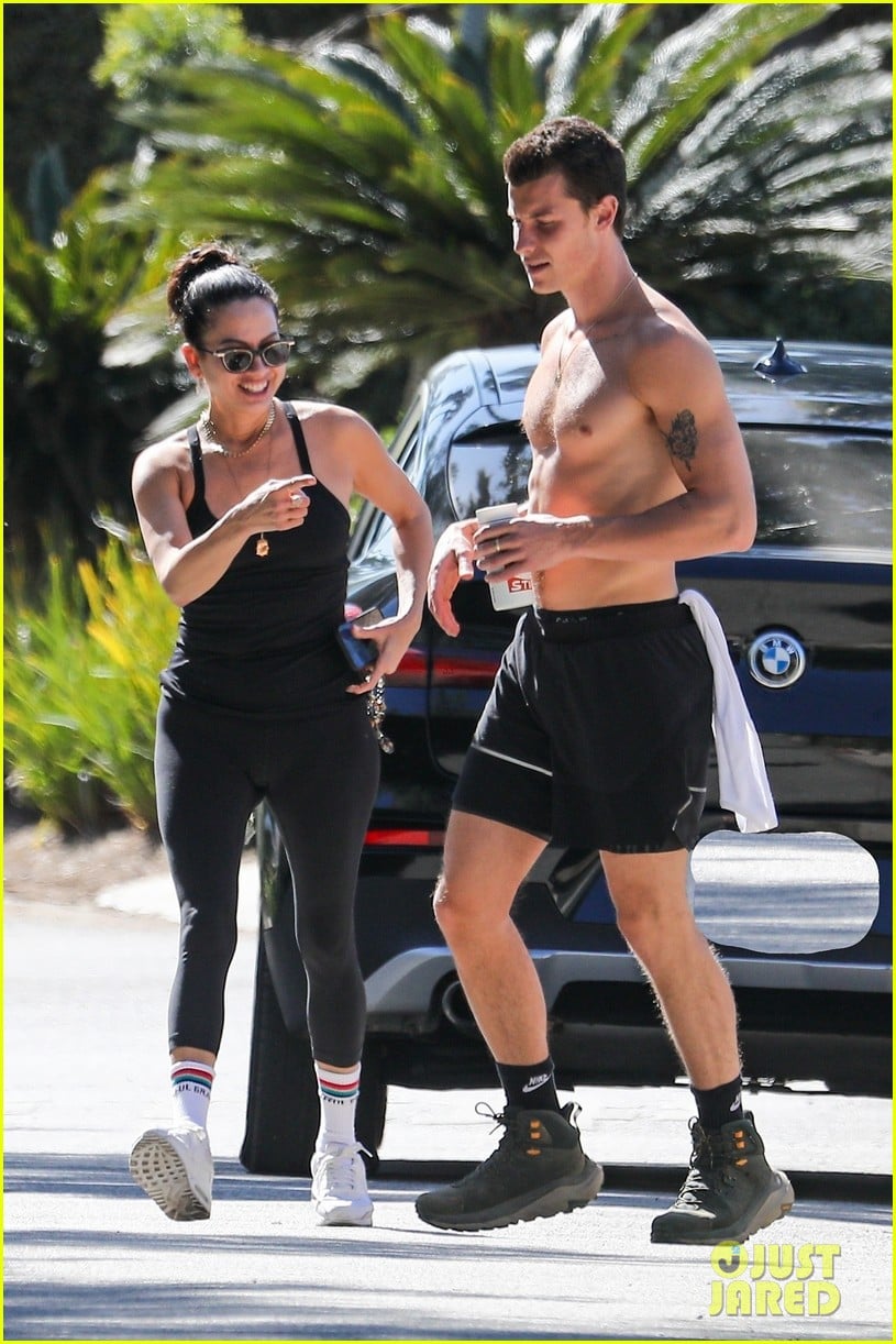 Shawn Mendes Continues to Fuel Dating Rumors with Dr. Jocelyne Miranda During Hiking Date