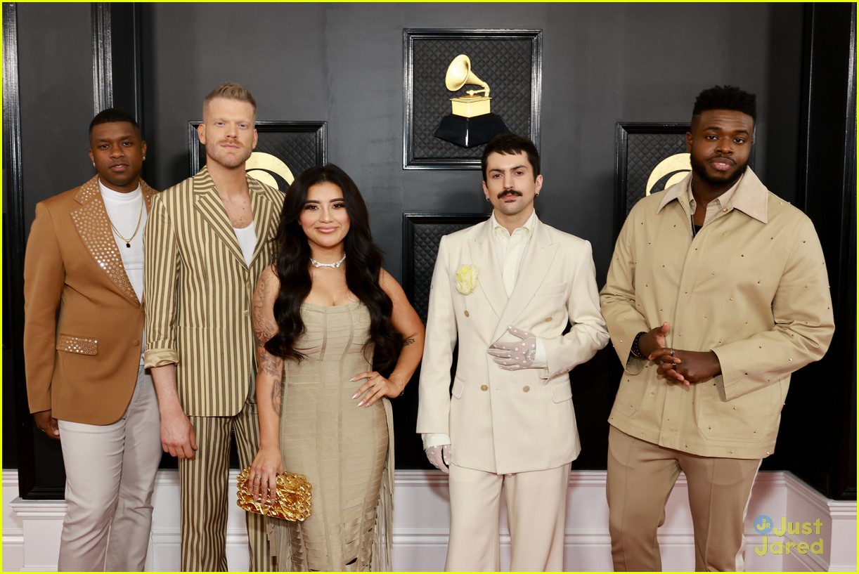 Full Sized Photo of pentatonix scott hoying wears the same look at the