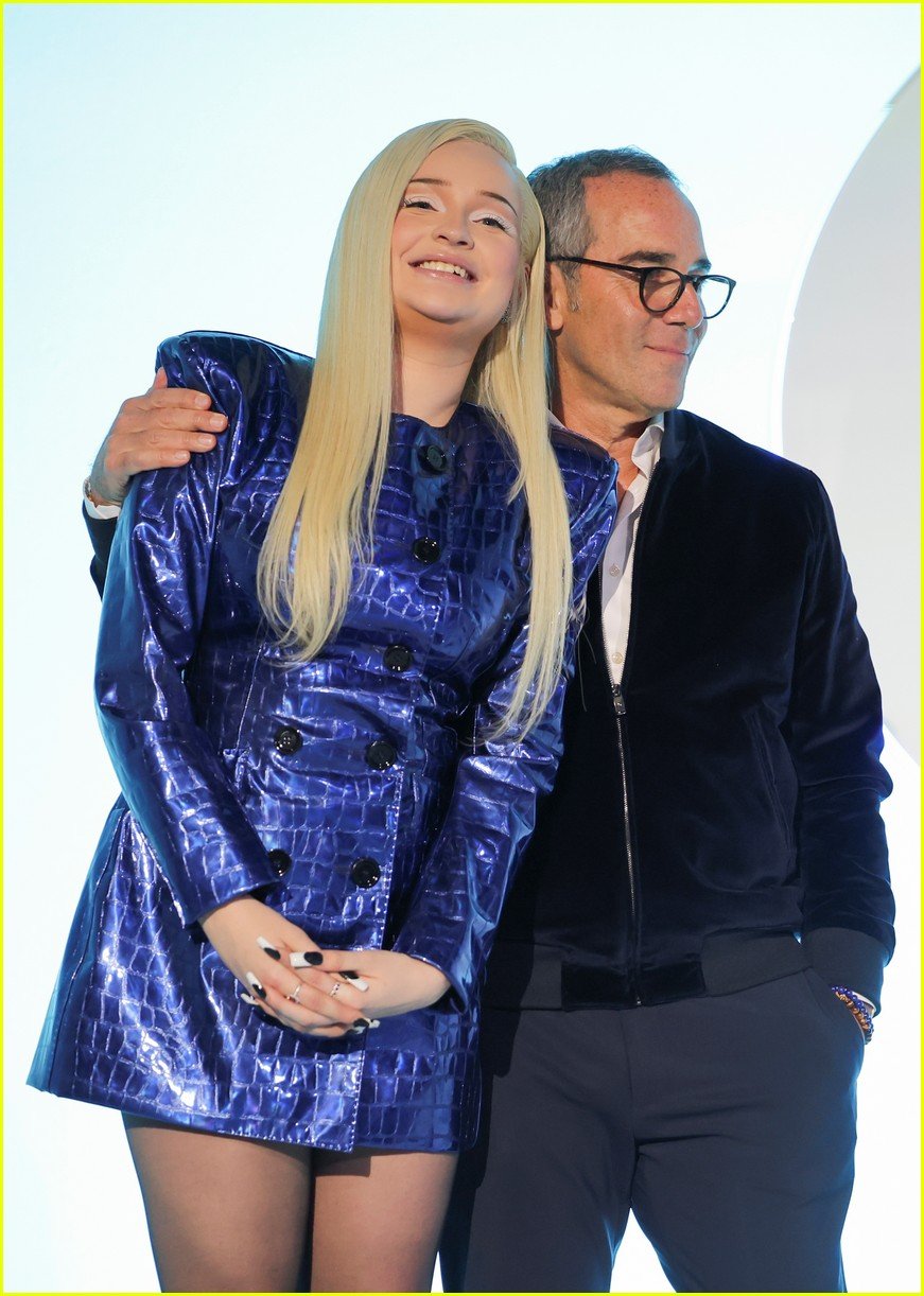 Sabrina Carpenter And Joshua Bassett Celebrate Billboard Power 100 Honorees Photo 1367711 