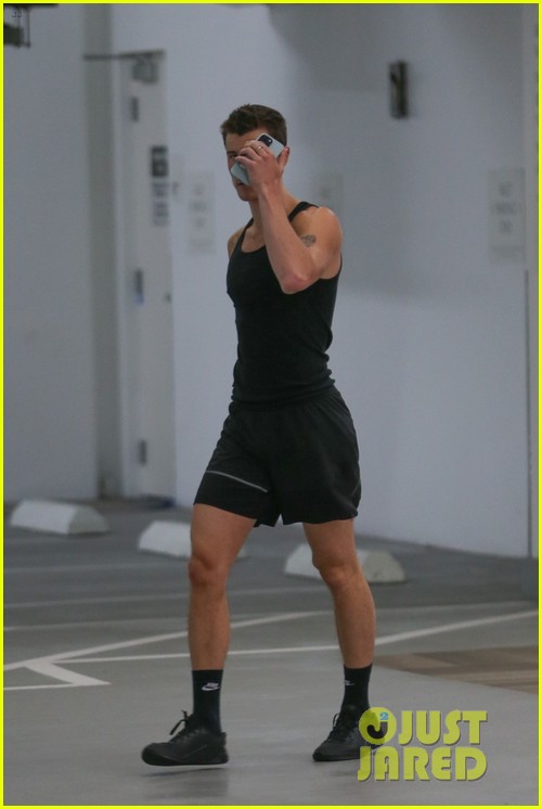 Shawn Mendes Gets in His Gym Pump During Equinox Outing Photo 1370015