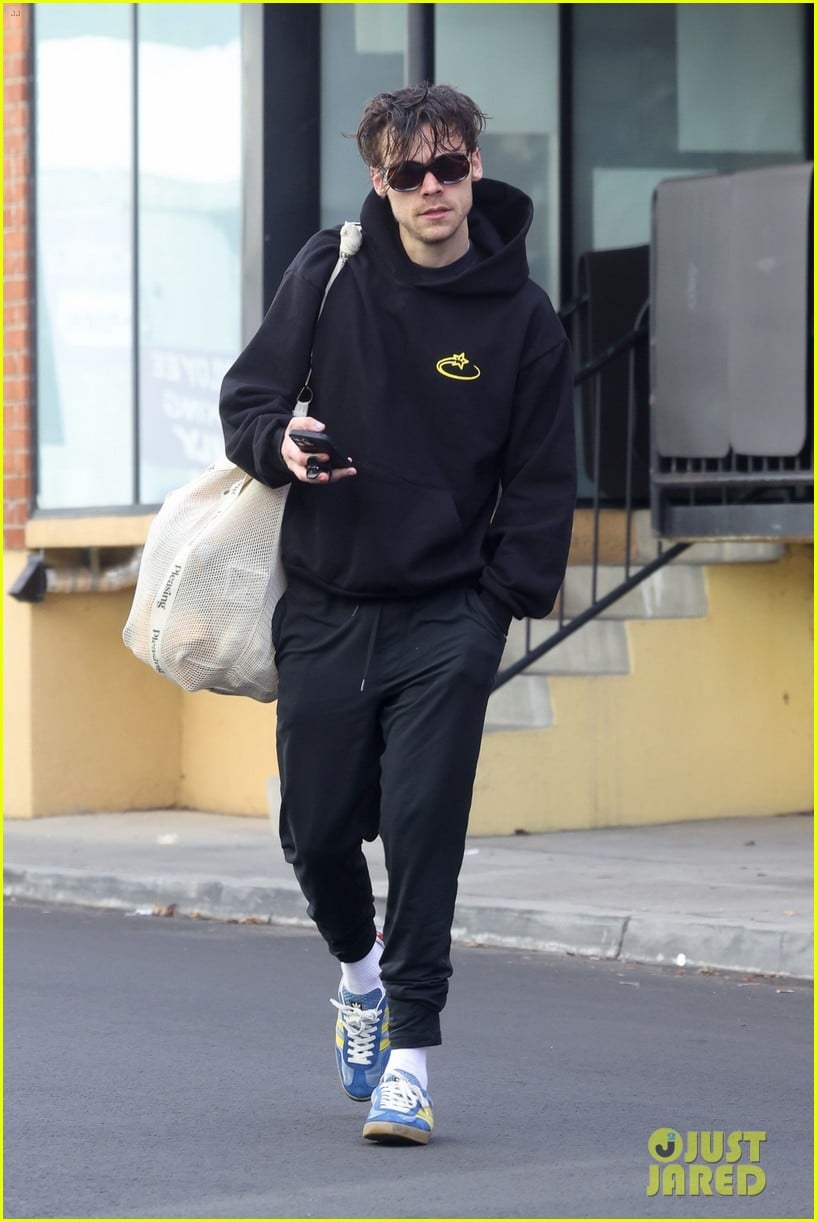 Full Sized Photo of harry styles olivia wilde at the gym 01 | Harry