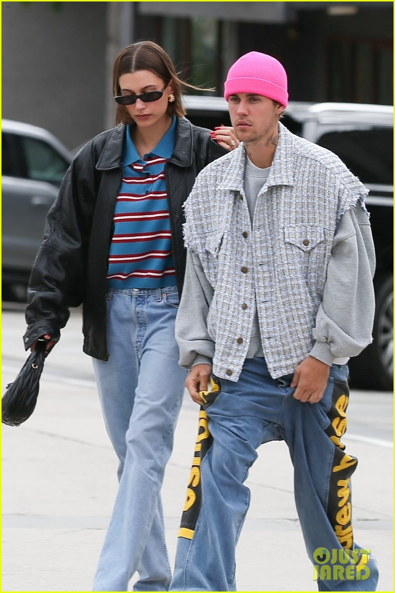 Hailey & Justin Bieber Step Out To Run Errands After Attending An Oscar