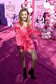 doogie kamealoha cast supports peyton elizabeth lee milo manheim at prom pact premiere 02