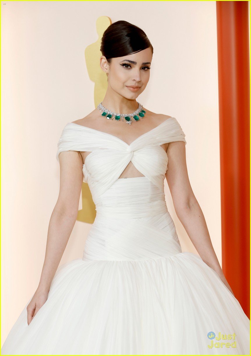 Sofia Carson Is A Vision In White At The Oscars 2023 Ahead Of Debut sofia-carson-is-a-vision-in-white-at-the-oscars-2023-ahead-of-debut