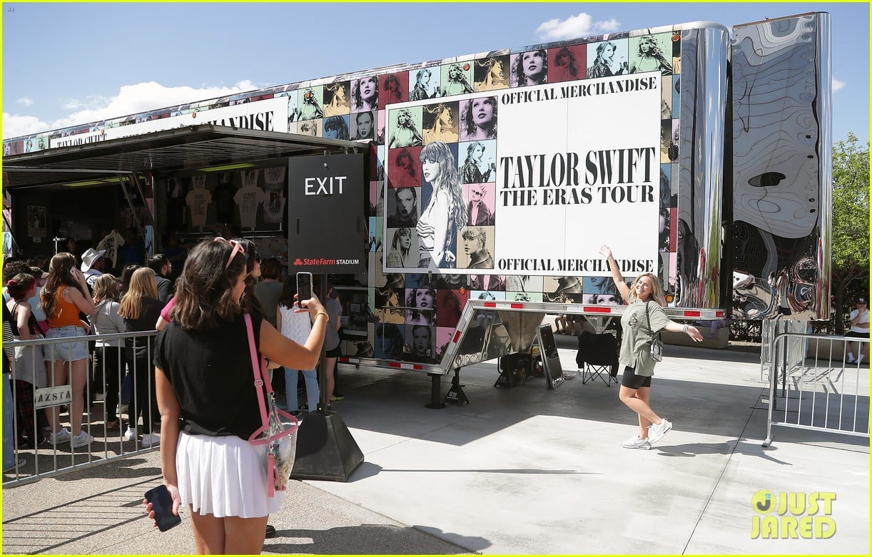 Full Sized Photo Of Taylor Swift Every Costume Revealed Eras Tour 16 