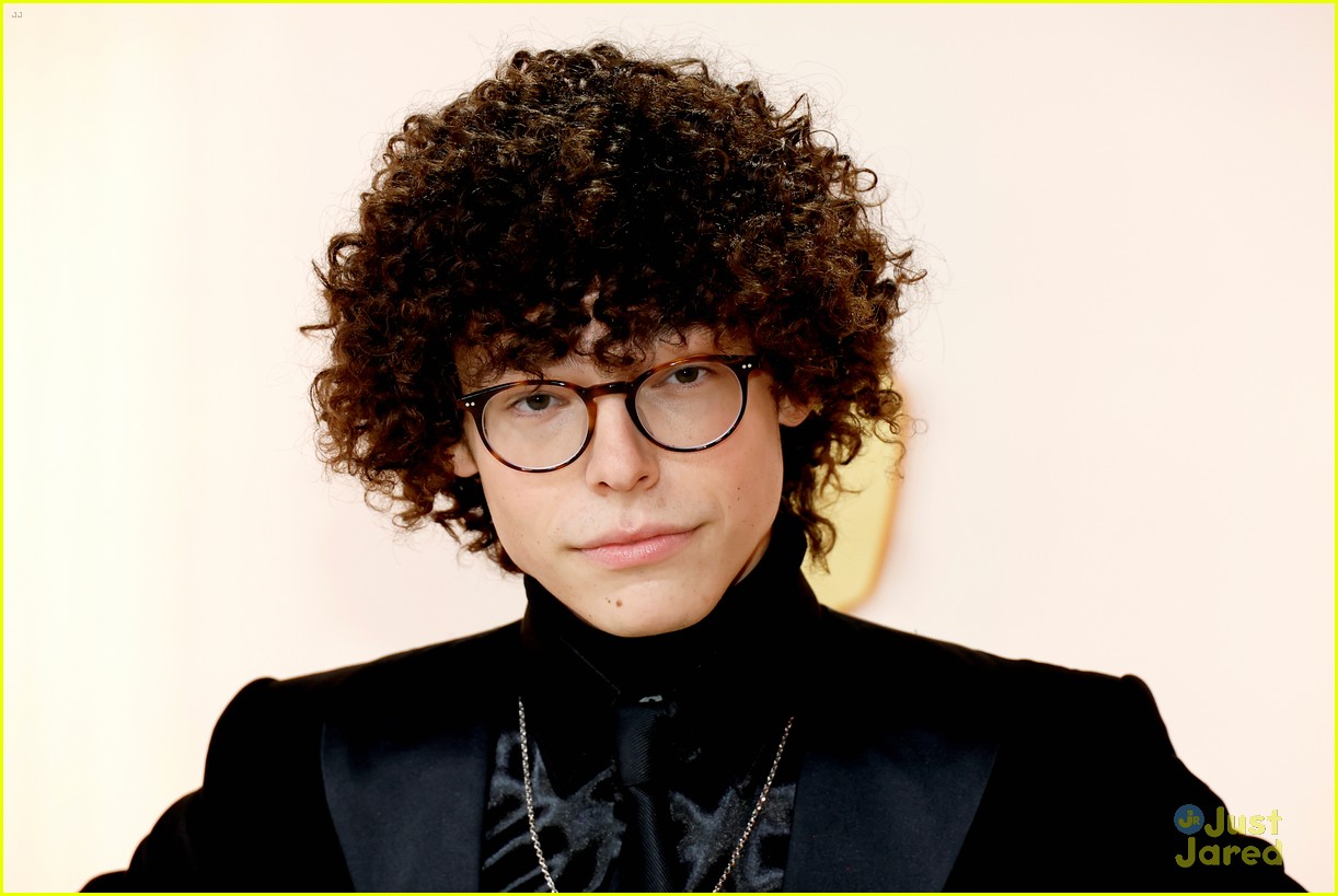 Full Sized Photo of vanessa hudgens lilly singh drew afualo arrive to