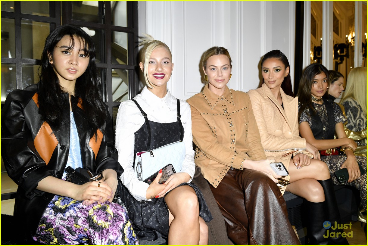 Zendaya, Sophie Turner & Shay Mitchell Attend Louis Vuitton's Paris ...