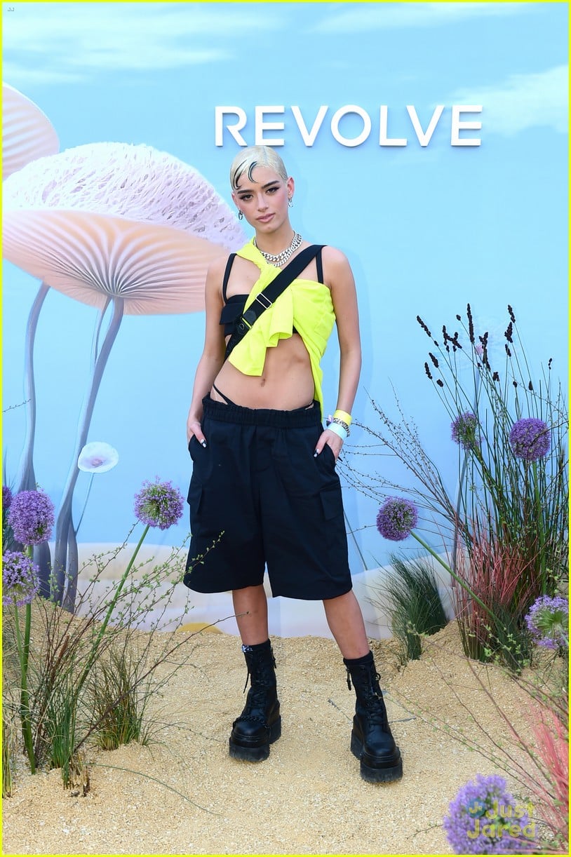 Charli D'Amelio Goes Blonde for Revolve Festival at Coachella with