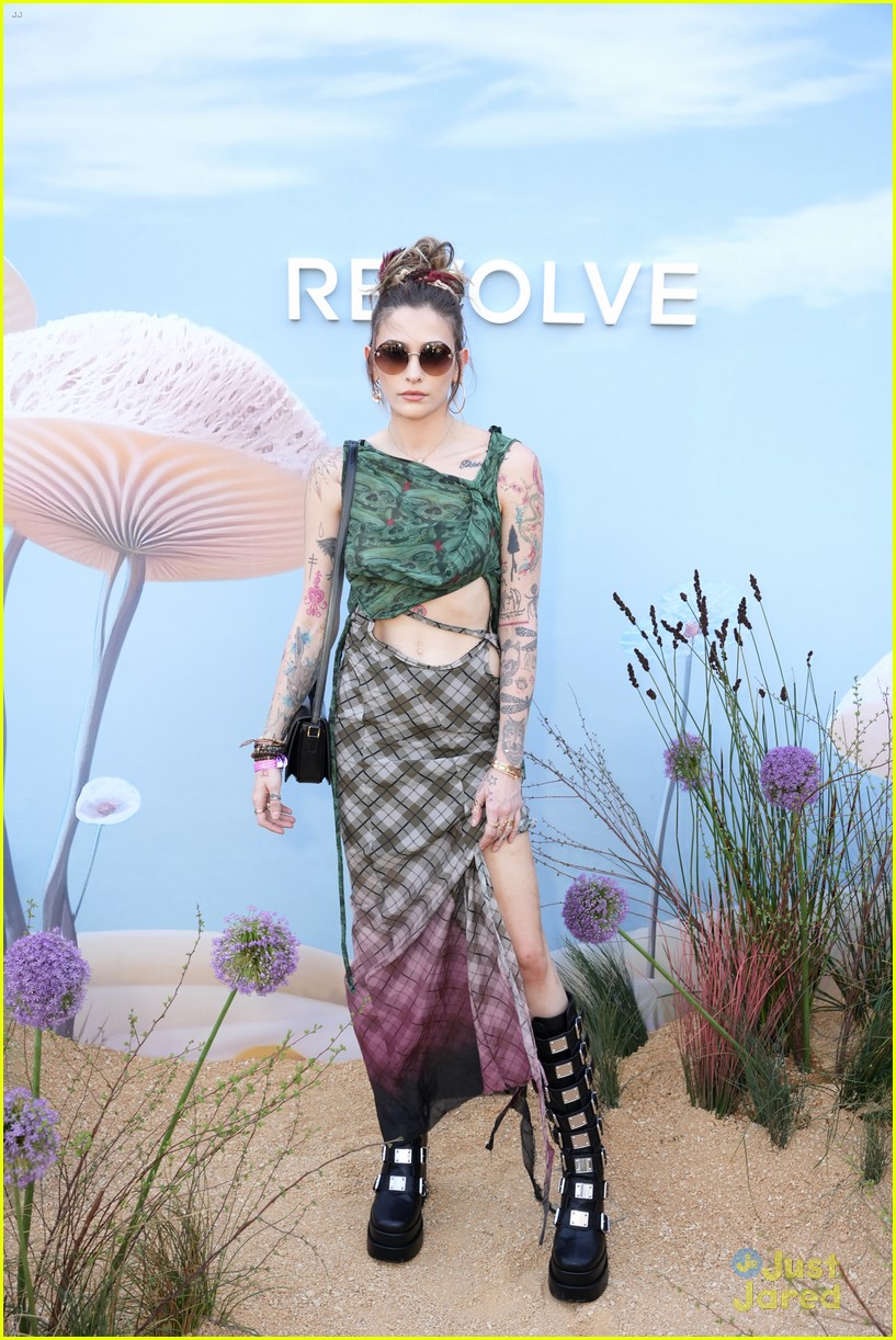 Charli D'Amelio Goes Blonde for Revolve Festival at Coachella with