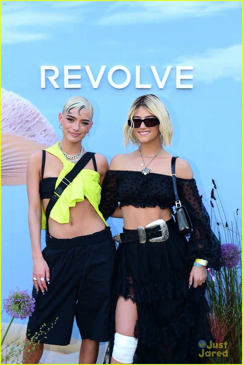 Charli D'Amelio Goes Blonde for Revolve Festival at Coachella with