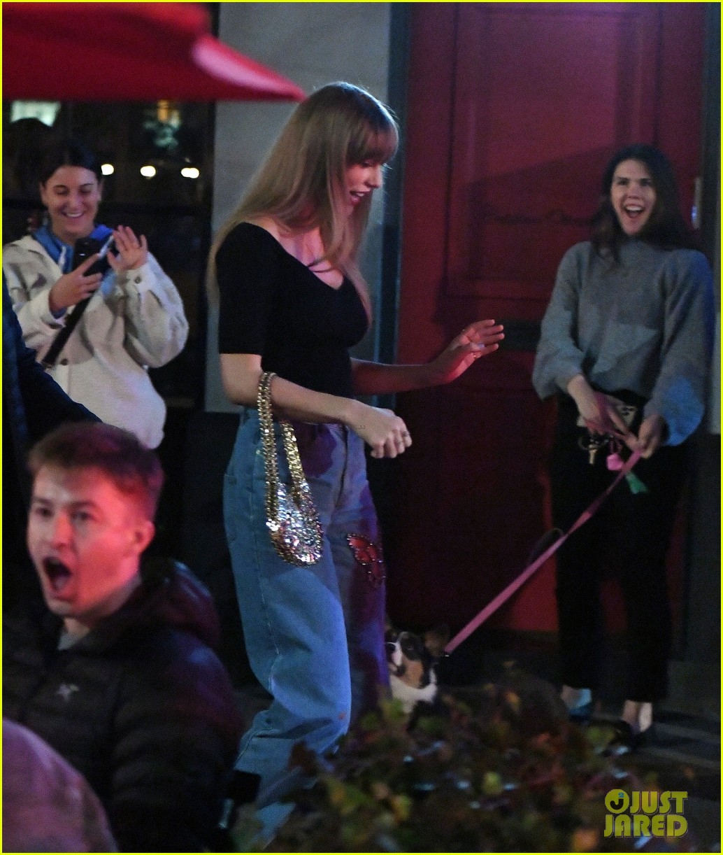 Full Sized Photo Of Taylor Swift Dinner In New York 20 Taylor Swift Makes First Appearance 