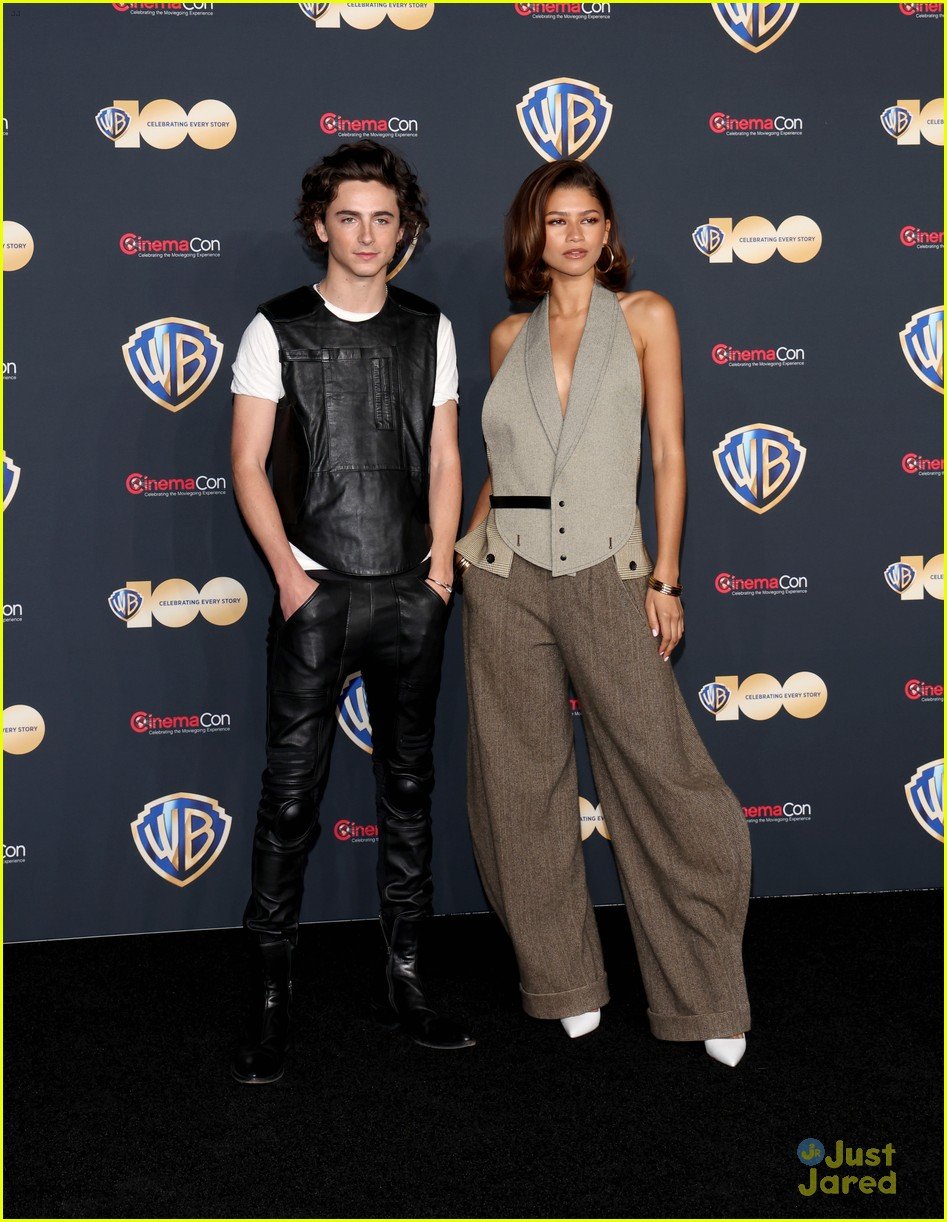 Zendaya & Timothee Chalamet Reunite at CinemaCon in Las Vegas for 'Dune ...