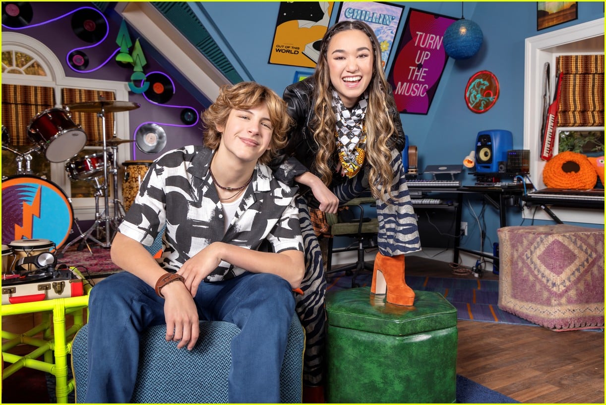 Who Plays Erin on Nickelodeon’s ‘Erin & Aaron’? Meet Ava Ro! (Exclusive