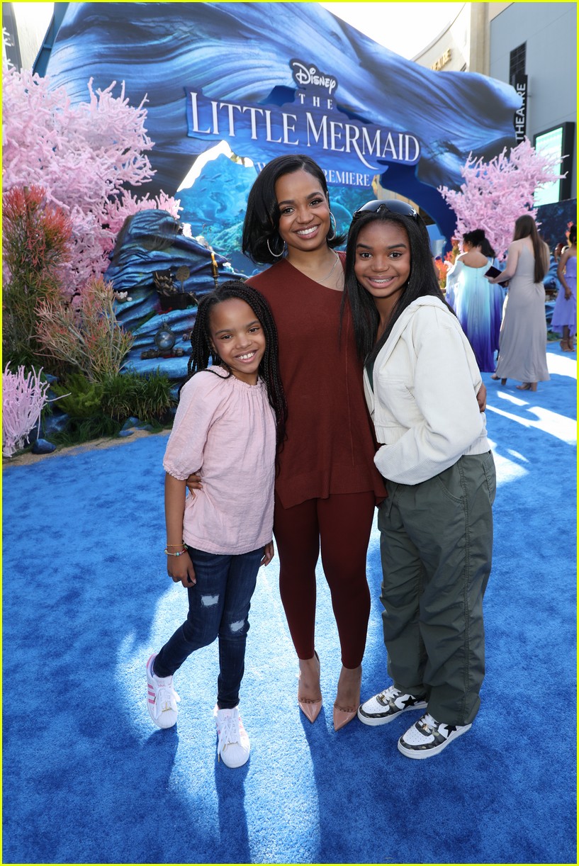 Full Sized Photo Of Chloe Bailey Ski Bailey Support Sister Halle At Little Mermaid Premiere 11 2134