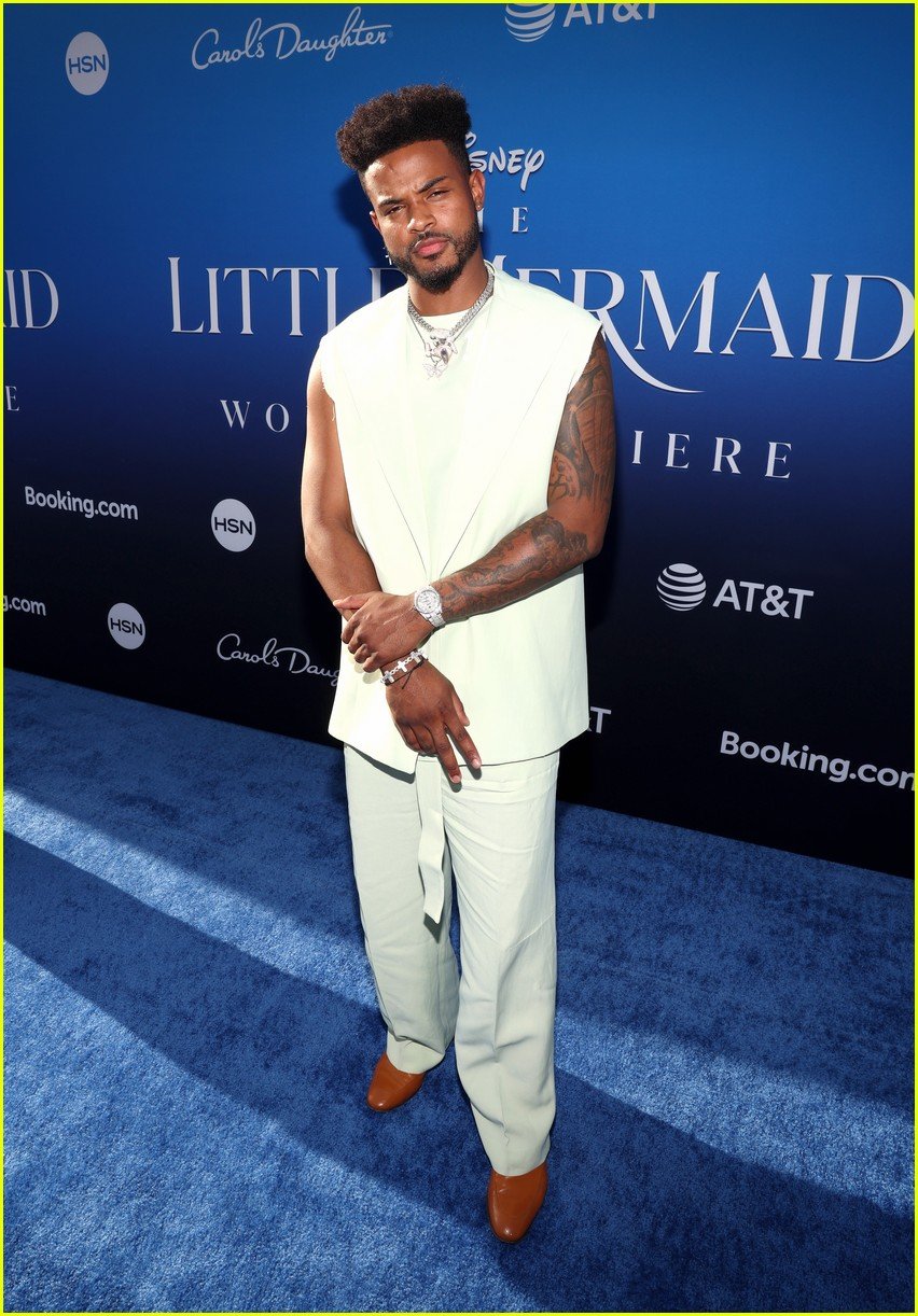 Chloe Bailey, Ski Bailey & DDG Support Halle Bailey at 'The Little ...