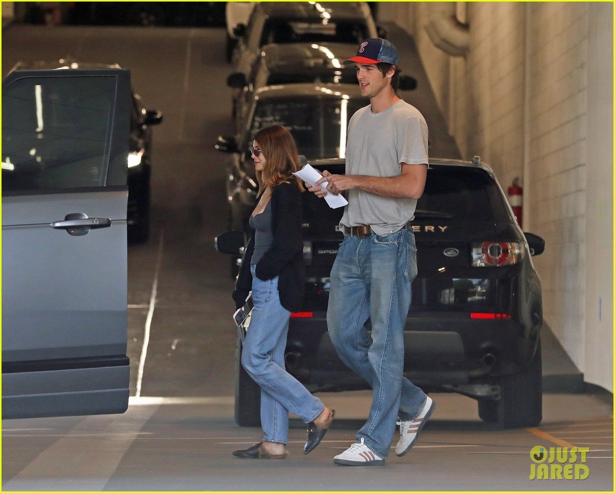 Jacob Elordi Spotted With Olivia Jade For First Time In Months Photo 1376503 Photo Gallery