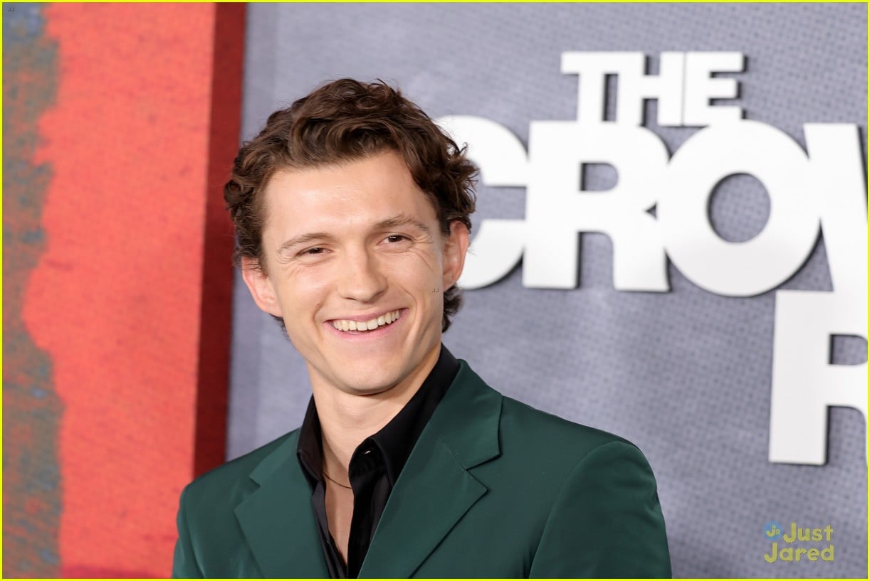 Tom Holland Premieres New Series 'The Crowded Room' On His Birthday ...