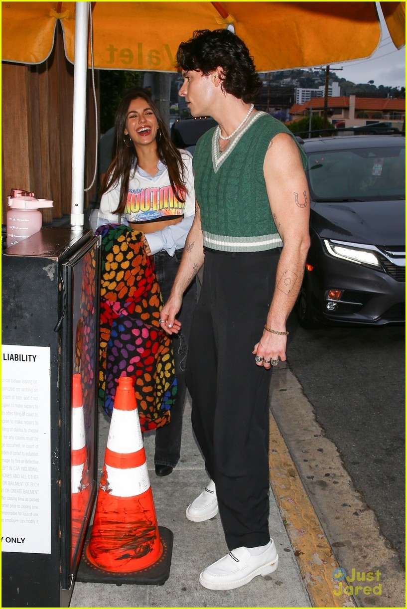 Full Sized Photo of victoria justice spencer sutherland reunite for