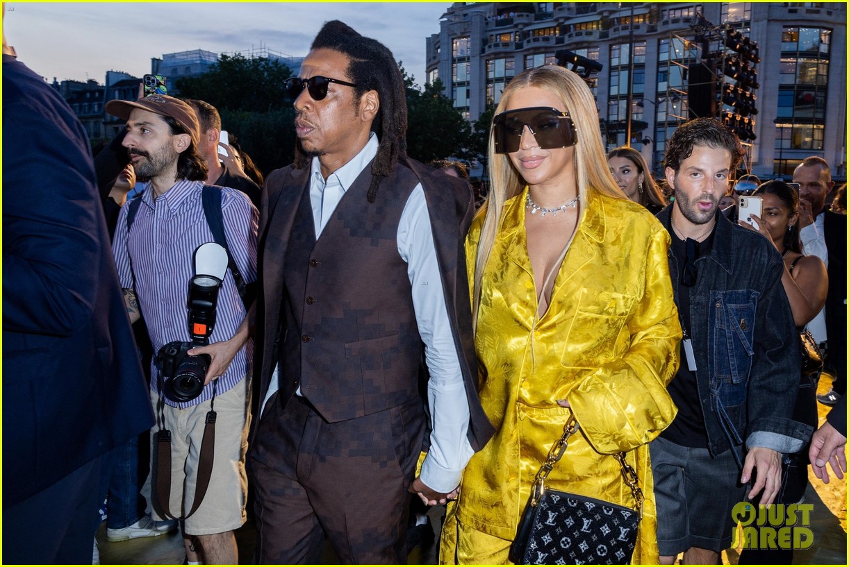 Zendaya Hangs Out with Beyonce & Jay-Z at Louis Vuitton Show in Paris:  Photo 1379864, Beyonce Knowles, Fashion, Jaden Smith, Jay-Z, Willow Smith,  Zendaya Pictures